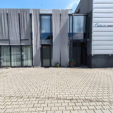 Aqua Apartman Сату-Маре Екстер'єр фото