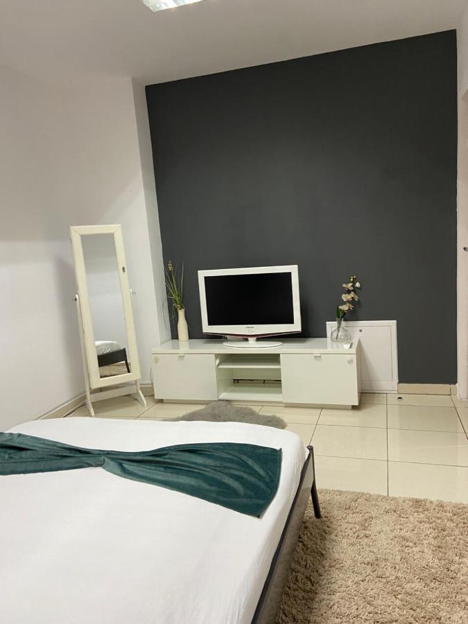 Aqua Apartman Сату-Маре Екстер'єр фото